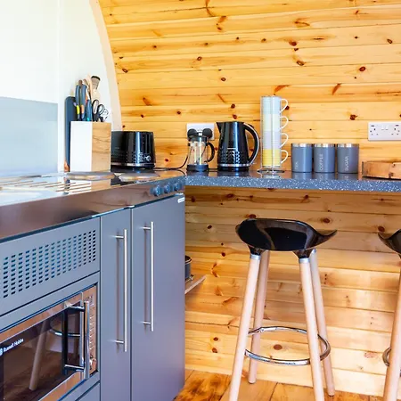 Spring Wood Luxury Pod With Hot Tub At Fell View Park Kirkby Lonsdale Apartment *